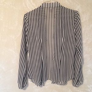 Cache Tops - Blouse Cache Tops - Blouse